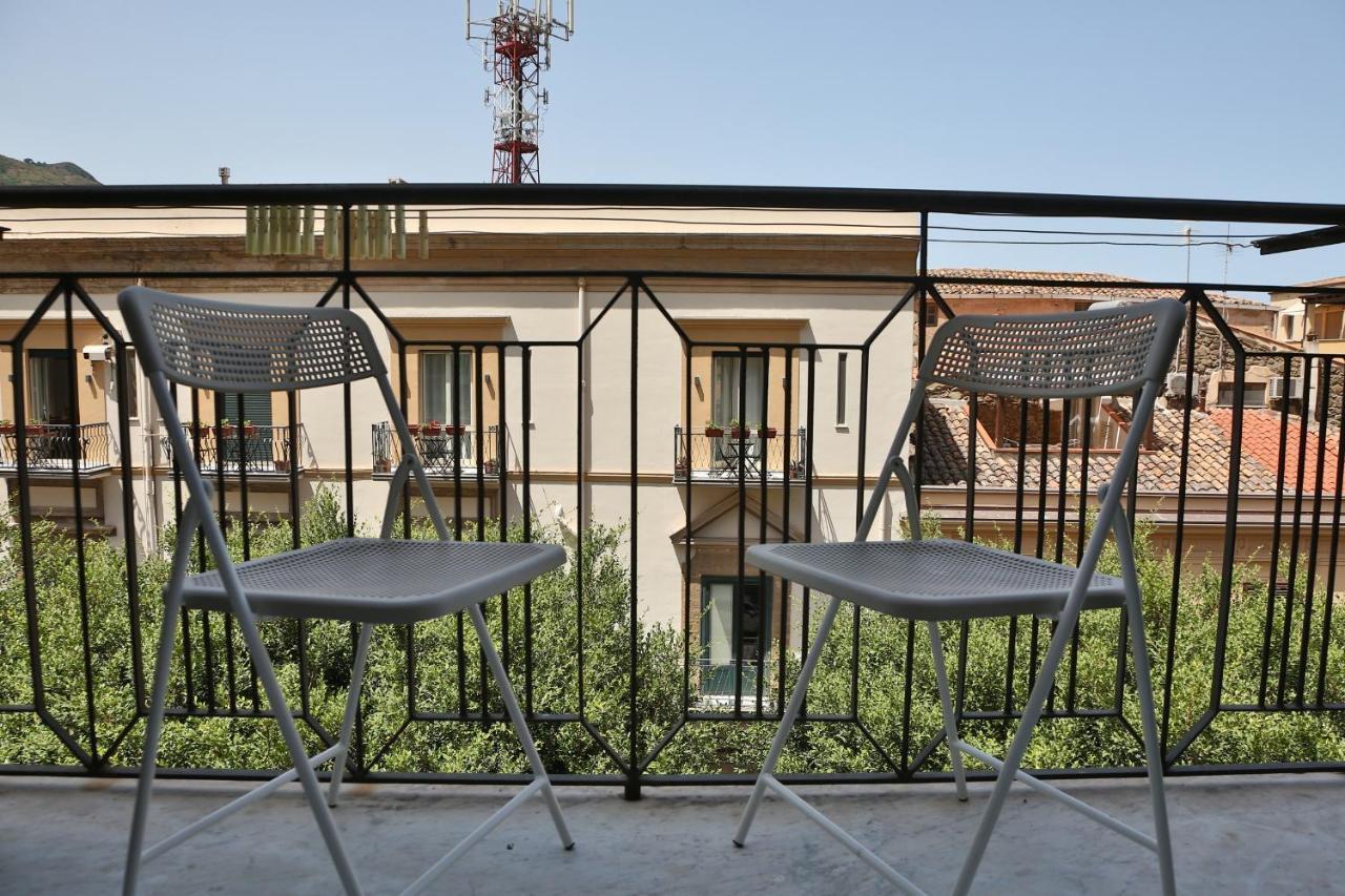 Sunny Flat - Self Apartments Cefalu Exterior photo